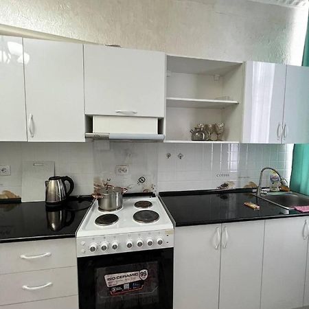 2-Room Apartment Mossovet Бишкек Екстериор снимка