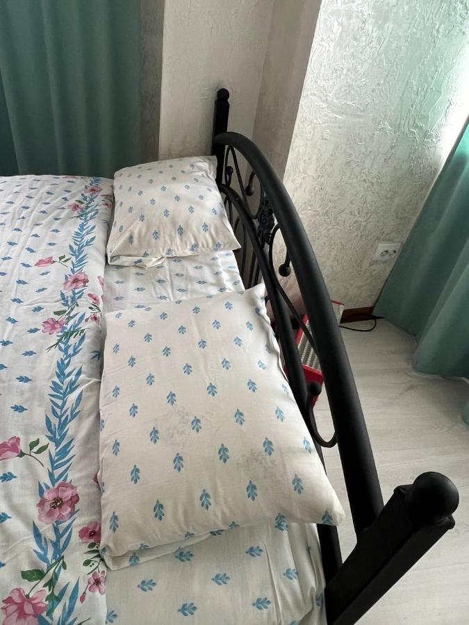 2-Room Apartment Mossovet Бишкек Екстериор снимка